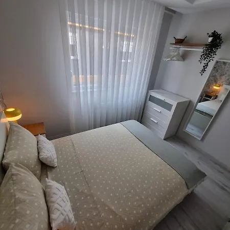 Location 2 Bedroom アパート